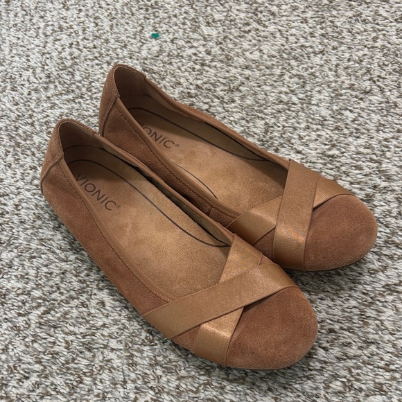 Vionic suede Maria comfort flat 8.5 - Picture 1 of 7